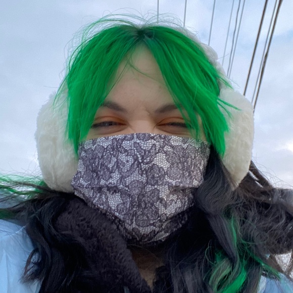 Meet your Posher, Addy - Picture 1 of 1